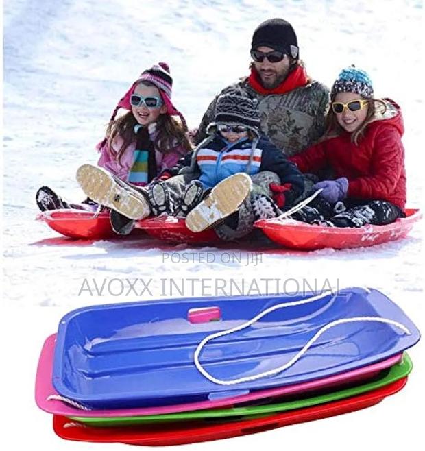 Saucer Sled , Plastic Snow Sled For Kids Adults - 4 Pieces · Photo 7