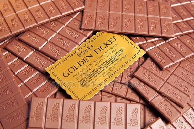 Buffalo Games - Willy Wonka's The Golden Ticket Game · Photo 2