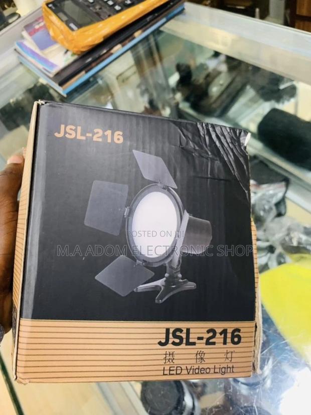 Quality Yet Affordable JSL-216 Rechargeable Led Video Light. · Photo 1