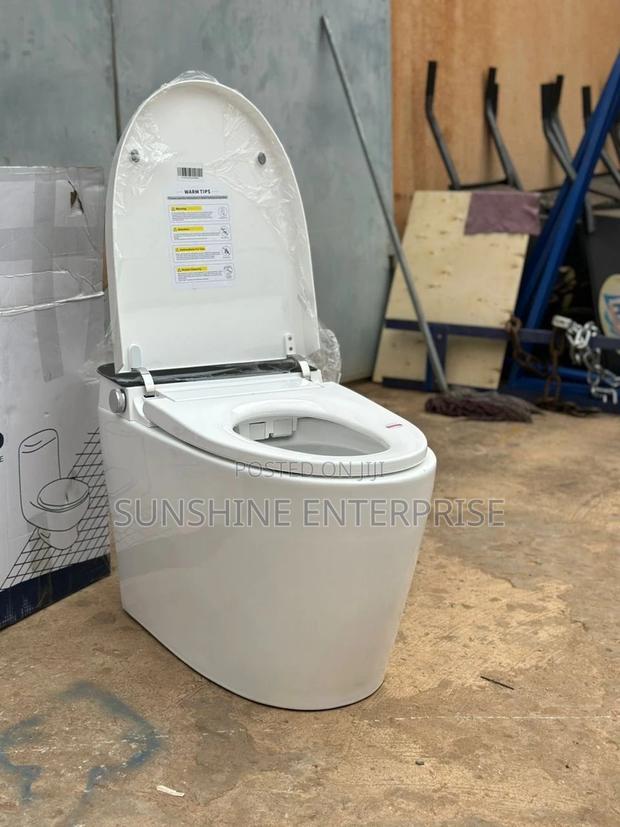 Smart Intelligent Water Closet · Photo 3