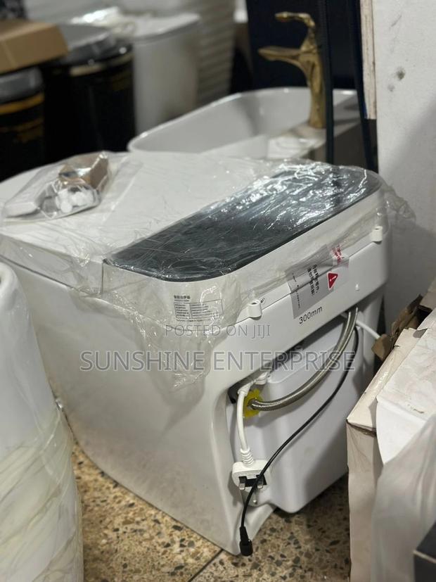 Smart Intelligent Water Closet · Photo 5