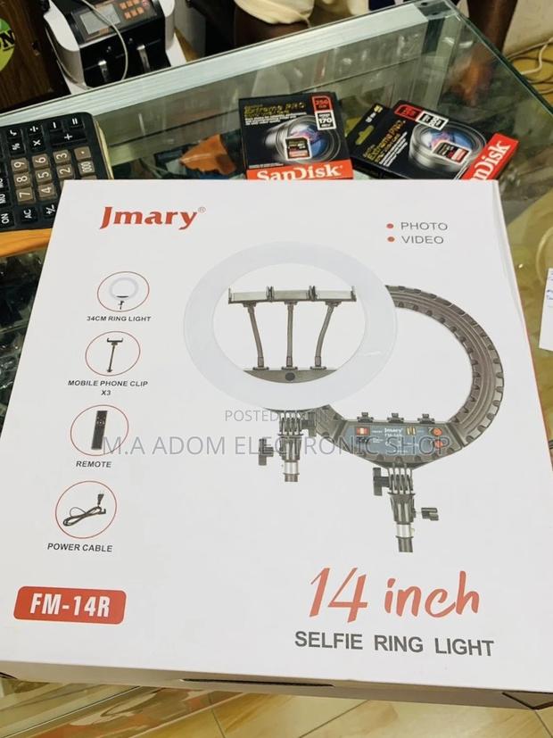 Jmary 14 Inch Video and Photo Selfie Light(Black). · Photo 1