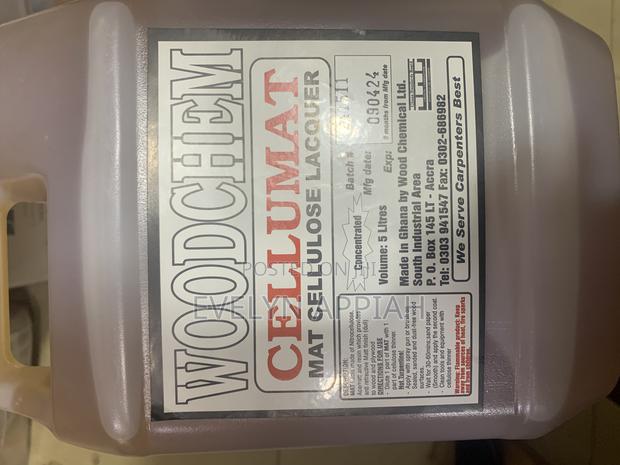 Woodchem Mat Cellulose Lacquer · Photo 2