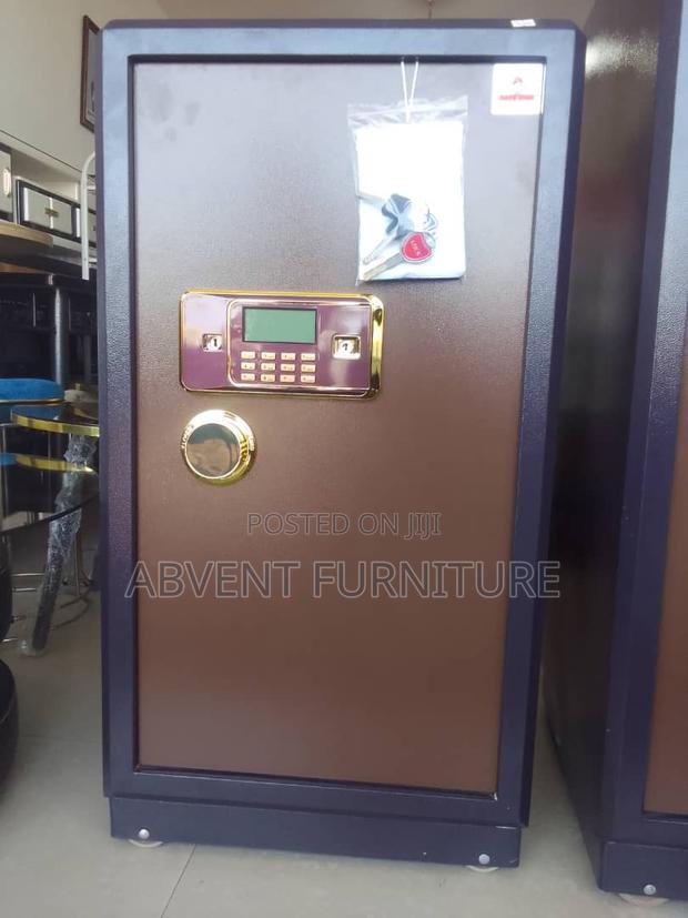 Fireproof Money Safe · Photo 1