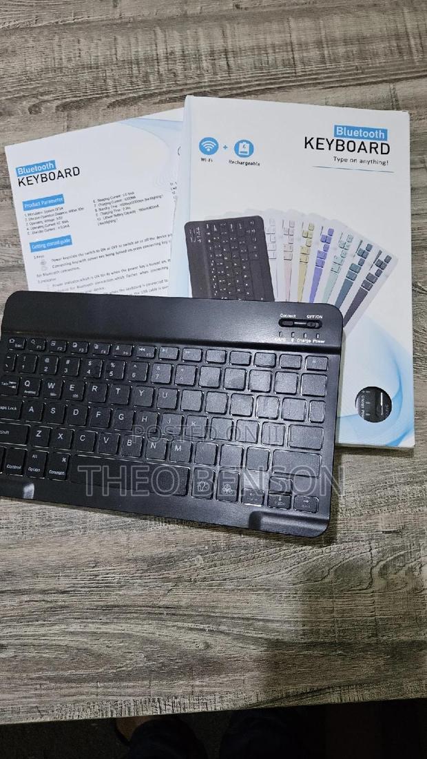 Wireless Bluetooth Keyboard · Photo 4