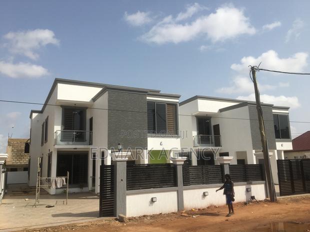 4bdrm House in Achimota Mall for sale · Photo 1