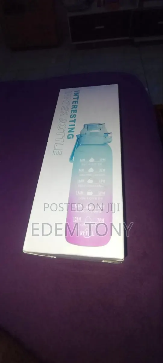 Motivational/Flavoured Water Bottle · Photo 1