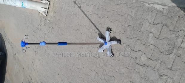 Drip Stand · Photo 1