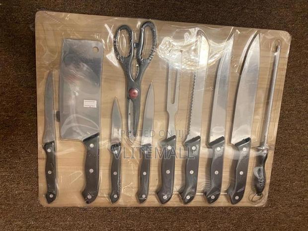 Knife Set With Cutting Board · Photo 2