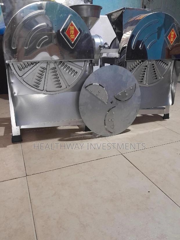 Cassava Slicer And Vegetable Shredder. · Photo 4