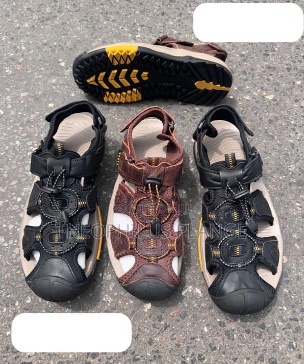Comfortable Casual Sandals · Photo 1