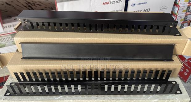 1U Networking Cable Manager or Organizer Rack Mountable · Photo 3