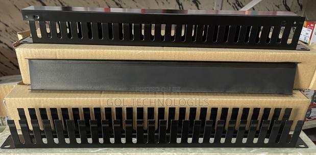 1U Networking Cable Manager or Organizer Rack Mountable · Photo 1