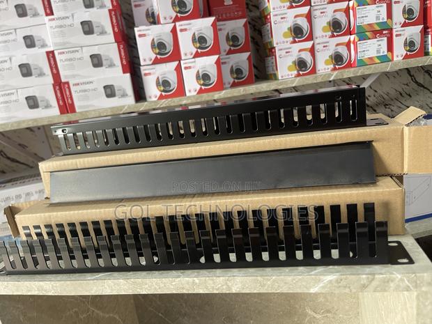 1U Networking Cable Manager or Organizer Rack Mountable · Photo 2
