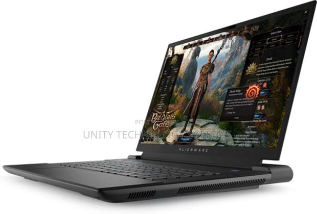 New Laptop Dell Alienware M16 16GB AMD Ryzen 9 SSD 1T · Photo 2