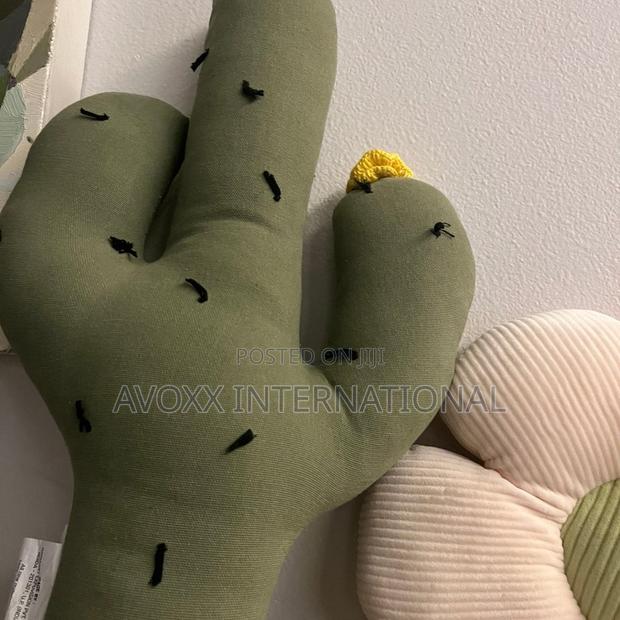 Decorative CACTUS Figural Throw Pillow 21”X12”X4” Pillowfort · Photo 3