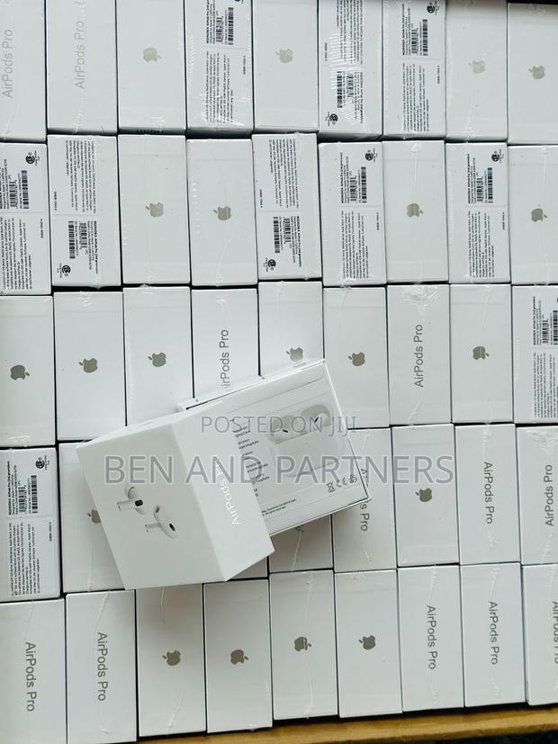 Apple Airpods 2nd Generation · Photo 2