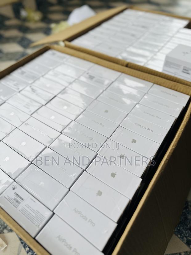Apple Airpods 2nd Generation · Photo 5