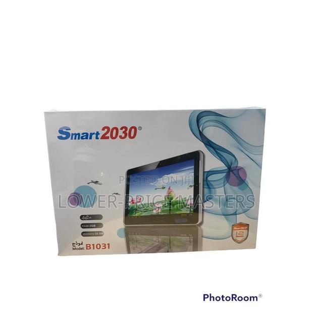 New Smart2030 B742 128 GB White · Photo 3