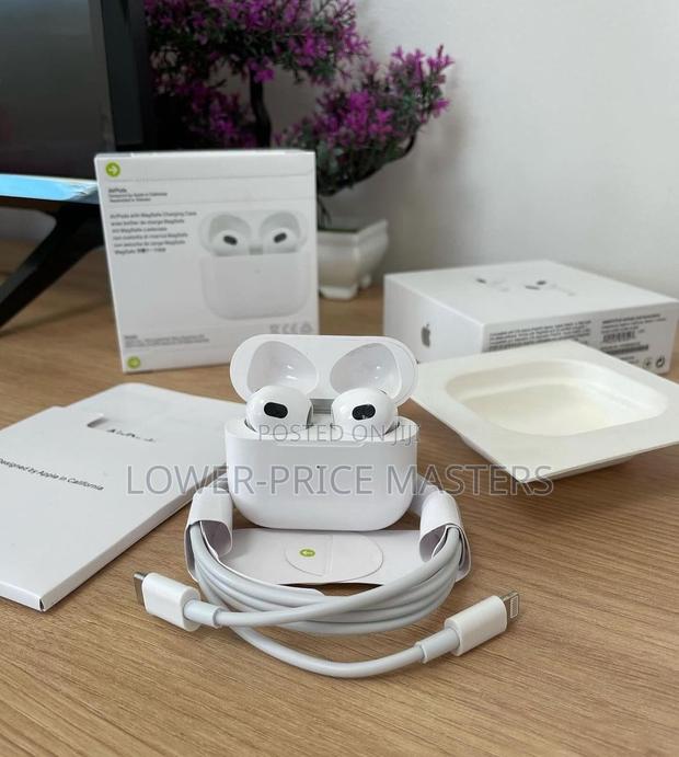 Original Apple Airpods 3, 3rd Gen. · Photo 3