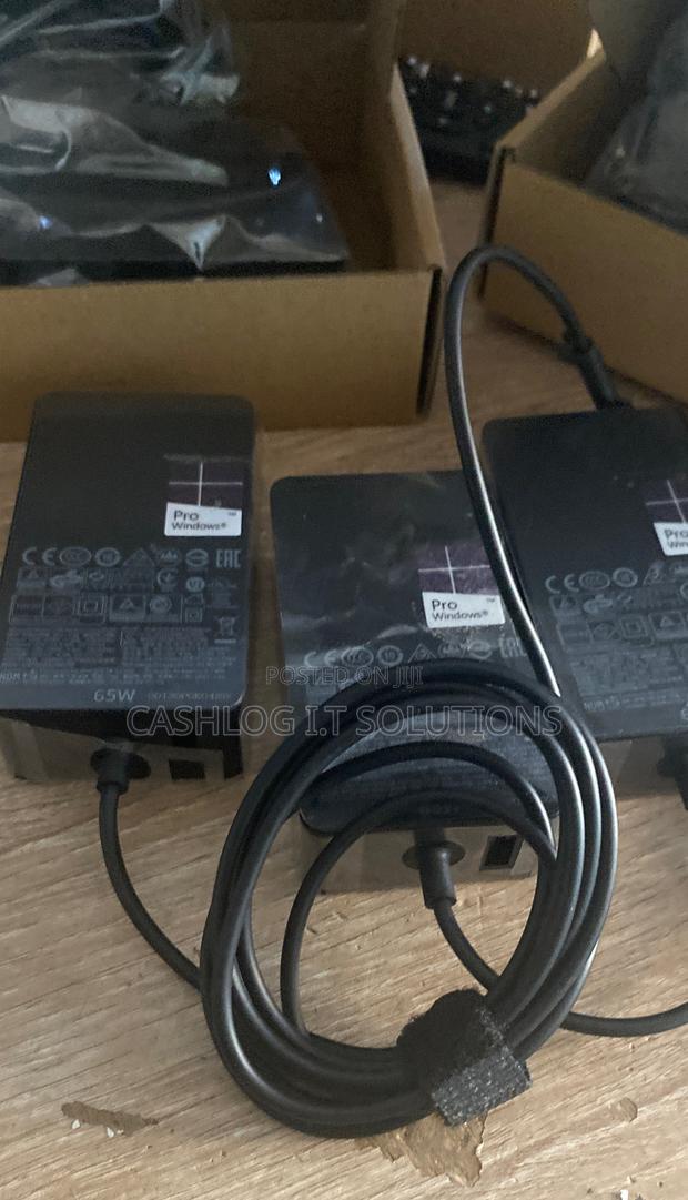 Surface Pro Charger · Photo 1