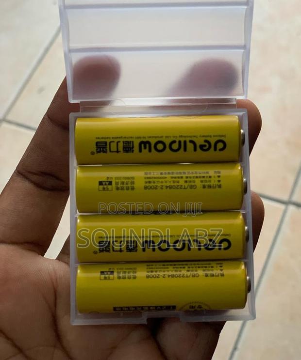 4× 3400mah 18650 3.7v Li-ion Rechargeable Batteries And Case · Photo 1