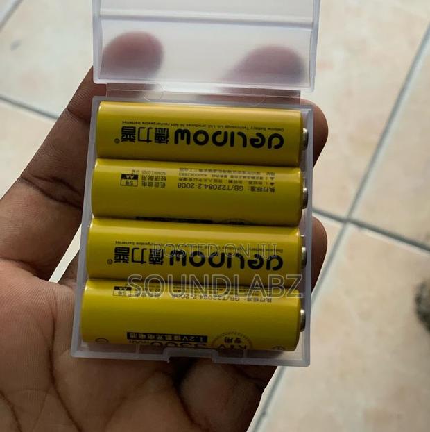 4× 3400mah 18650 3.7v Li-ion Rechargeable Batteries And Case · Photo 2