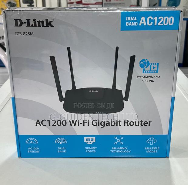 D-Link Ac1200 Dual Band Gigabit Wi-Fi Router Dir-825m · Photo 1