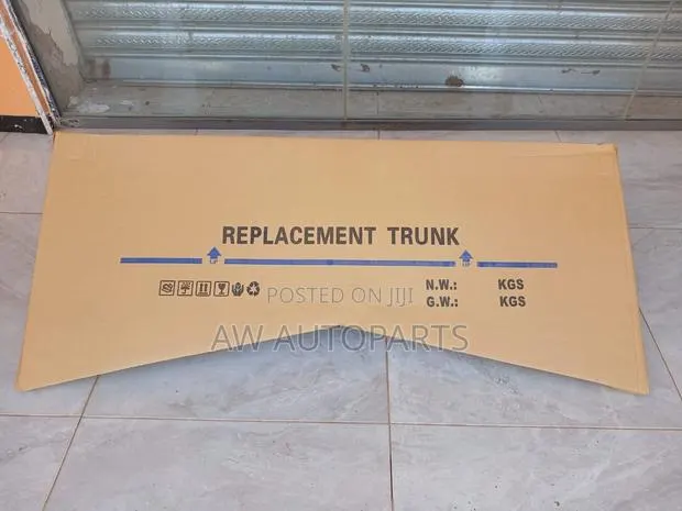 Toyota Corolla 2020 USA Trunk Lid · Photo 1