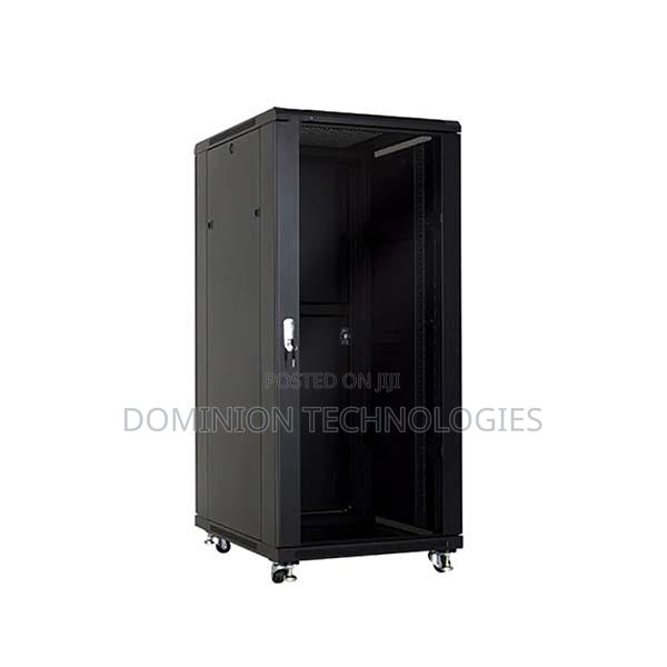 32U 600X600 Netlink Deep Network Floor Cabinet Flat Pack · Photo 1