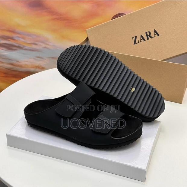 Zara Two Straps Slippers · Photo 4