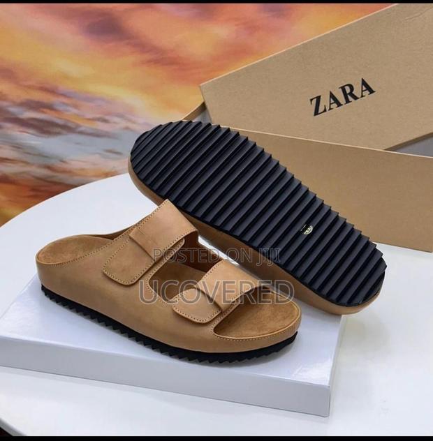 Zara Two Straps Slippers · Photo 3