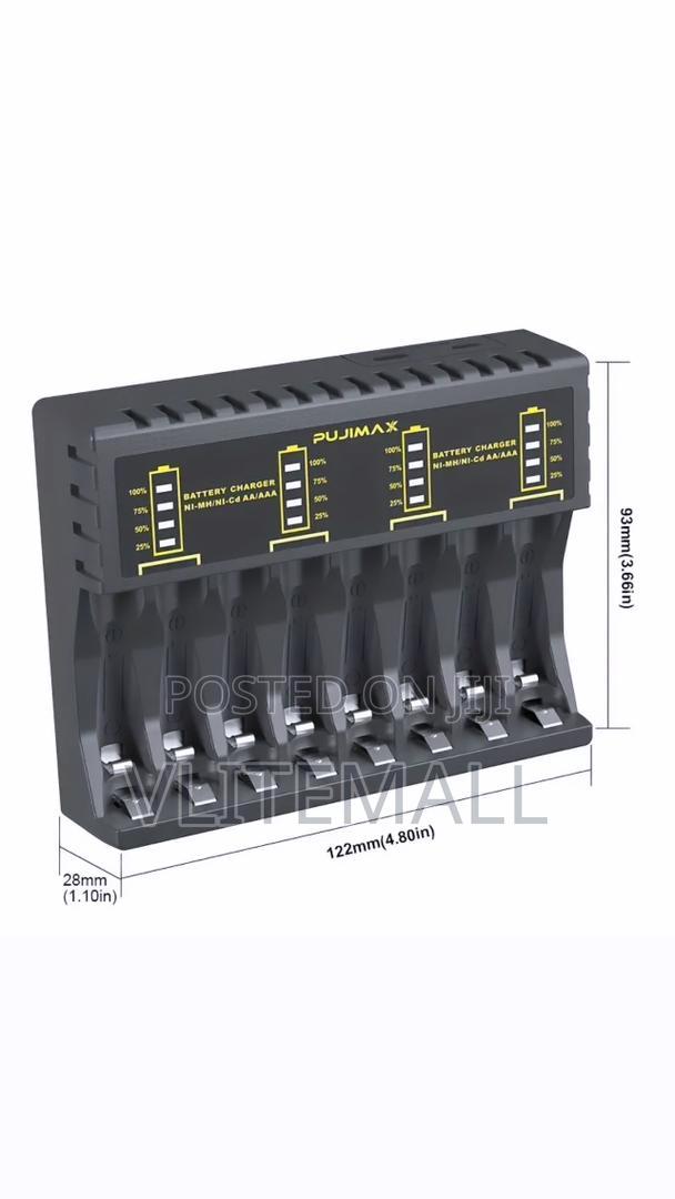 PUJIMAX Smart Battery Charger 8 Slots With LED Indicator · Photo 3