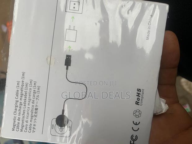 Original Apple Watch Charger · Photo 2