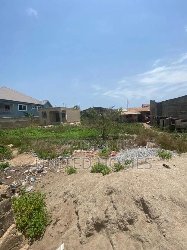 2 Plot With Old House for Sale at Kwashieman Traffic