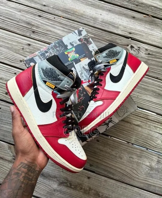 Nike Air Jordan 1 “Red,white Blue” · Photo 1