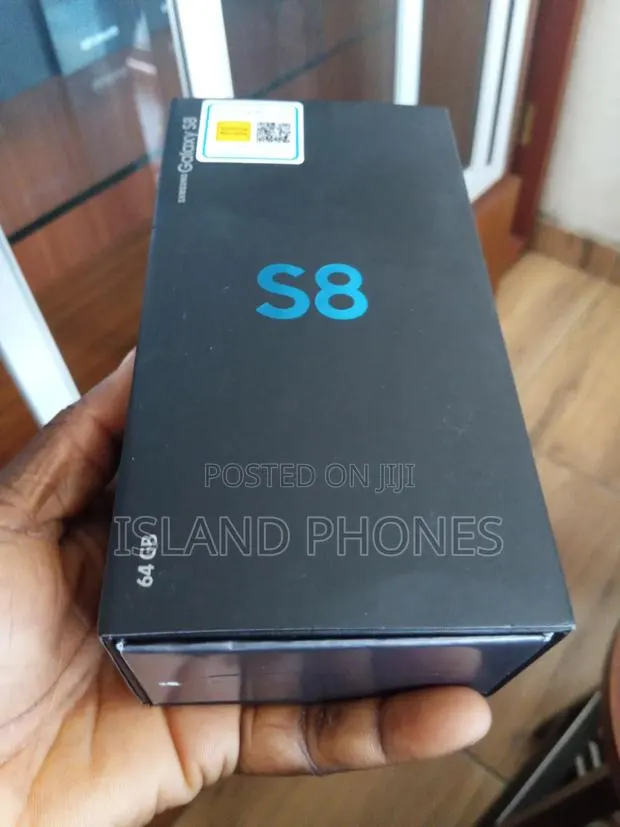 New Samsung Galaxy S8 64 GB Blue · Photo 1