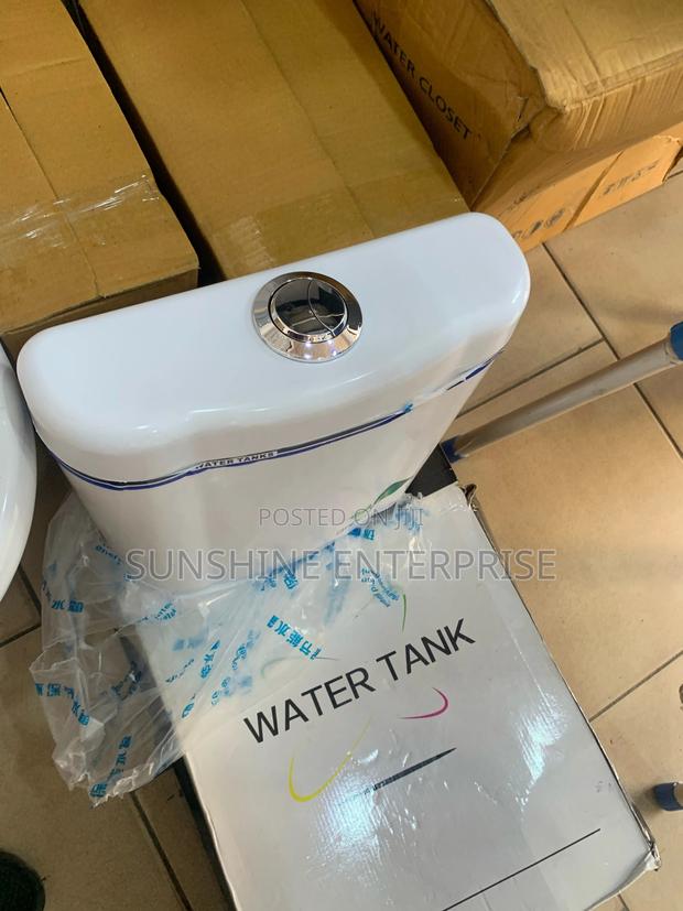 Plastic Water Closet Water Tank · Photo 2