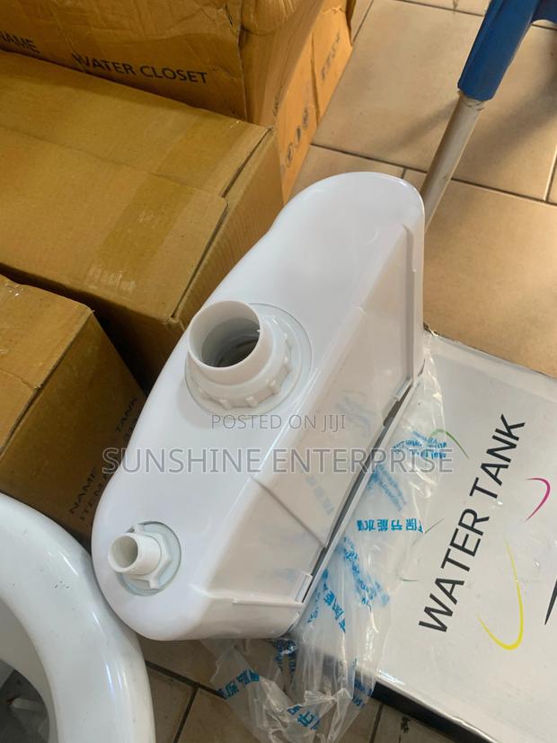 Plastic Water Closet Water Tank · Photo 3