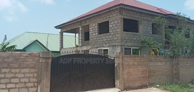 10bdrm House in Kasoa Amanfrom Iron for sale