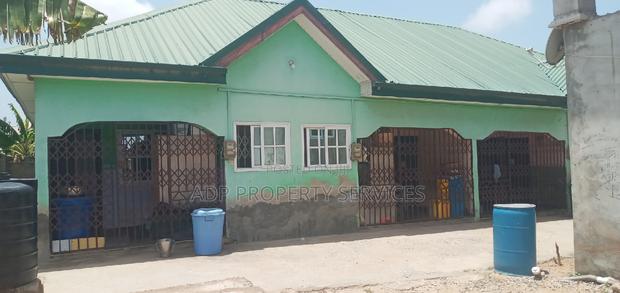 10bdrm House in Kasoa Amanfrom Iron for sale · Photo 3