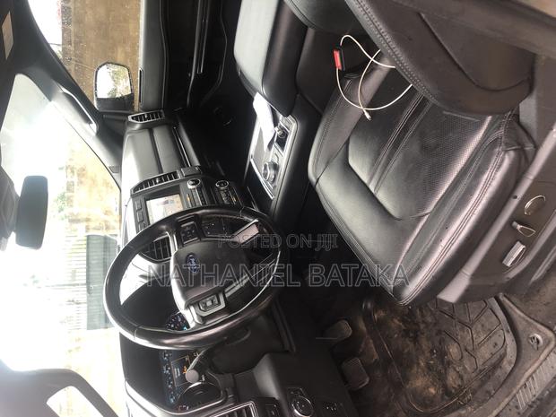 SUV Car Rental Services for Ur Comfort and Safety · Photo 5