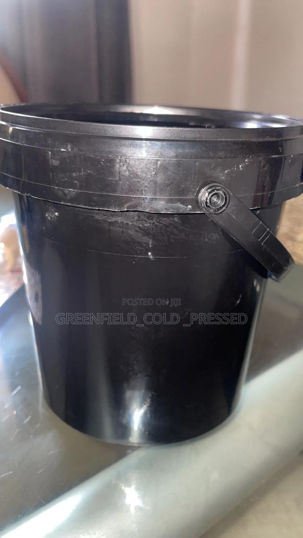 Organic Cold Pressed Shea Butter · Photo 2