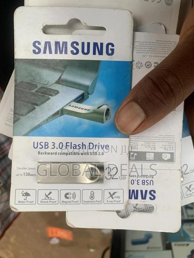 32gb Pendrive · Photo 2