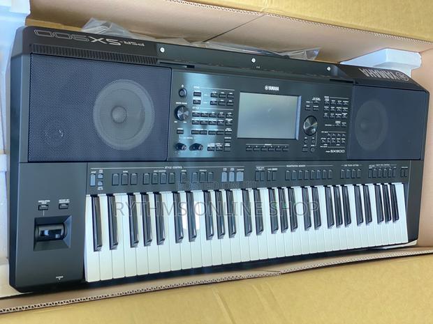 Yamaha Psr-sx920 Keyboard · Photo 1