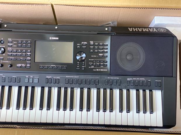 Yamaha Psr-sx920 Keyboard · Photo 3