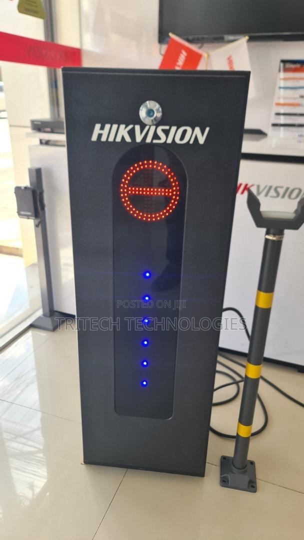 Hikvision Packing Barrier Ds-Tmg4b0-La /Ra [6M Round Pole] · Photo 5