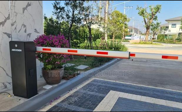 Hikvision Packing Barrier Ds-Tmg4b0-La /Ra [6M Round Pole] · Photo 3