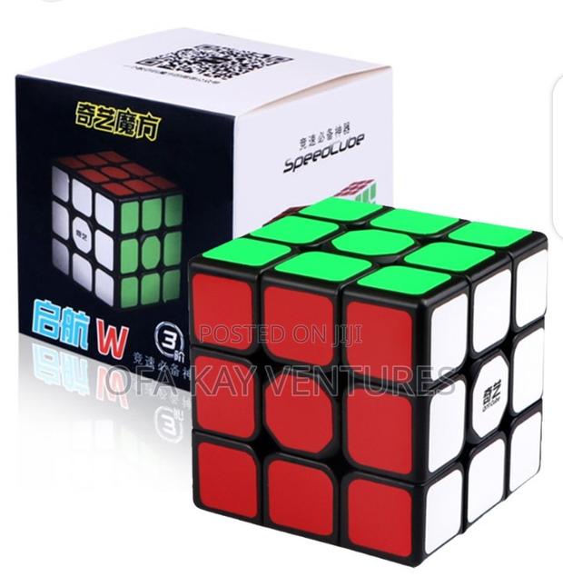 Original Rubik Cube to Enhance Iq · Photo 4