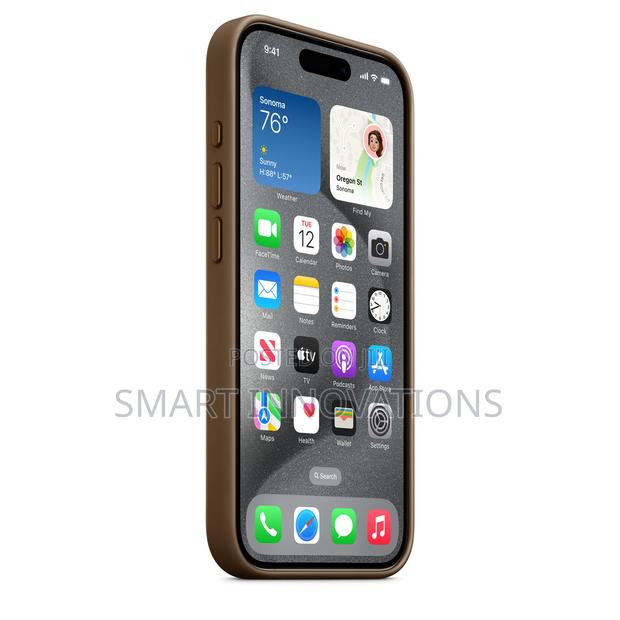 iPhone 15 Promax Finewoven Case With Magsafe · Photo 3